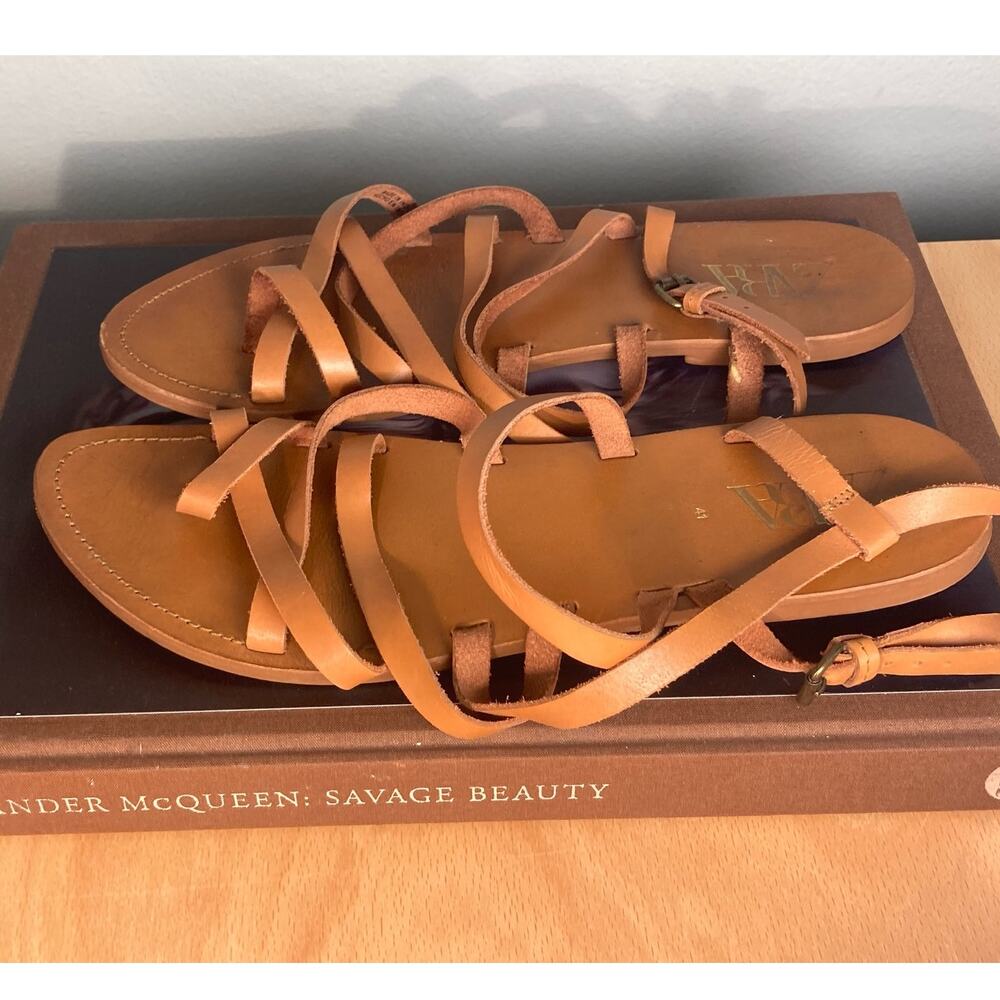 Zara Leather Gladiator Strappy Flat Sandals Summer Fun Sz 41 10 - Picture 2 of 6